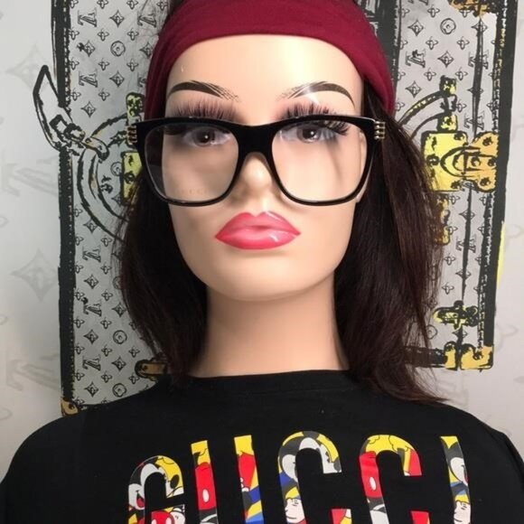 Gucci Black Oversized Square Sunglasses GG0526o 001 - Picture 5 of 11